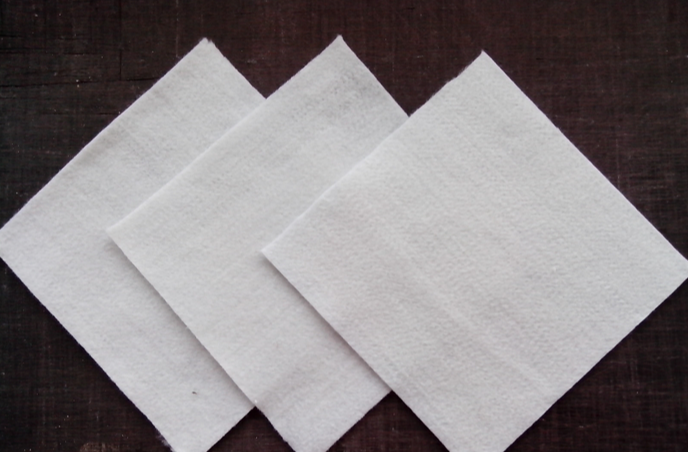 土工布的用途与作用是什么？防水土工布一平米大概多少钱？